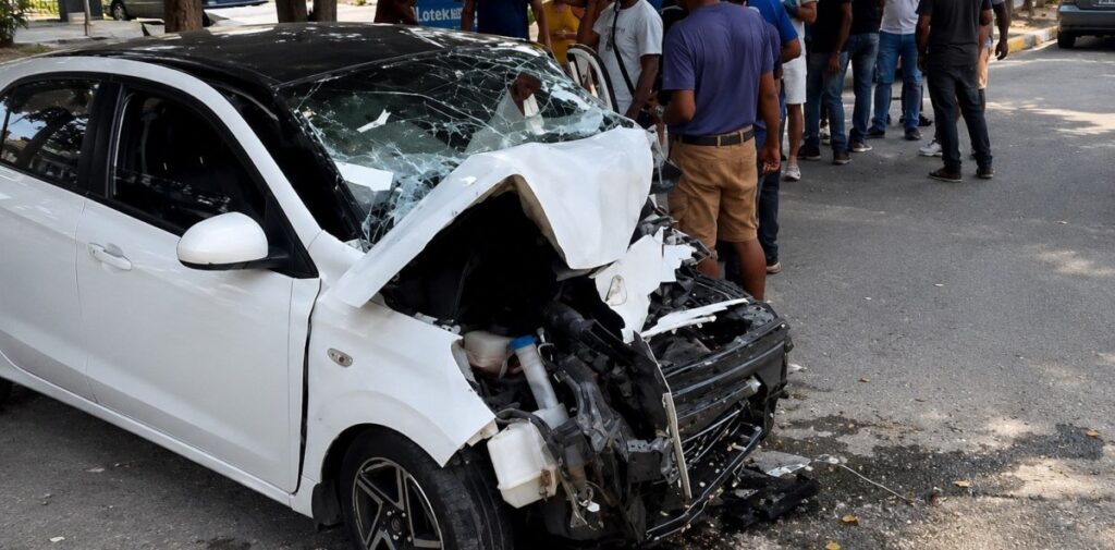Choque a alta velocidad en el Carmen Renata III deja dos heridos, incluyendo a un niño