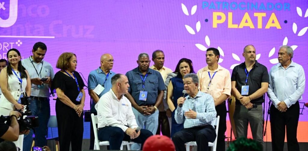 Leonel Fernández afirma canasta básica pasó de RD$28 mil a RD$49 mil y provoca cierre de comercios