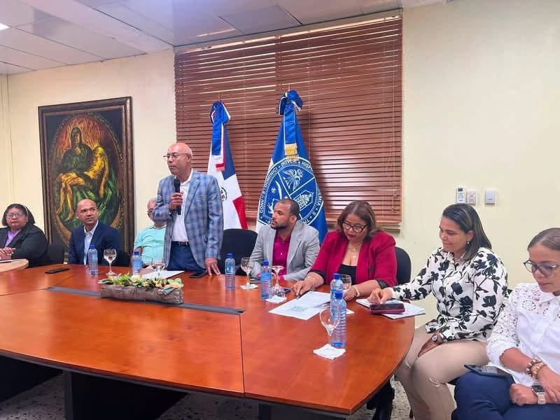 UASD fortalece acercamiento con la prensa de María Trinidad Sánchez