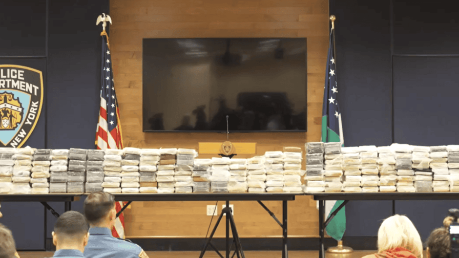 Nueva York incauta cargamento de cocaína de 10 millones de dólares, récord en una década