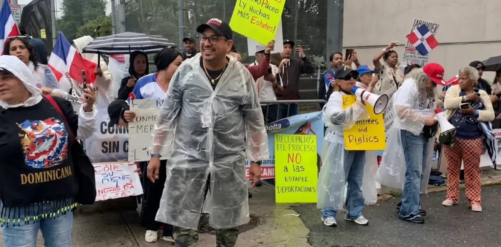 Protestan en Nueva York durante acto presidido por el presidente Abinader