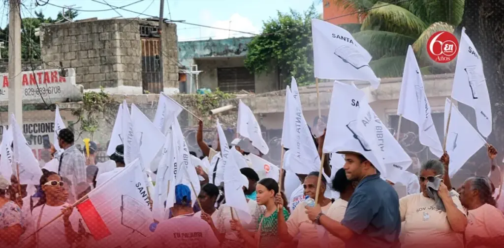 Iglesias marchan contra la inseguridad, los apagones y el alto costo de la vida