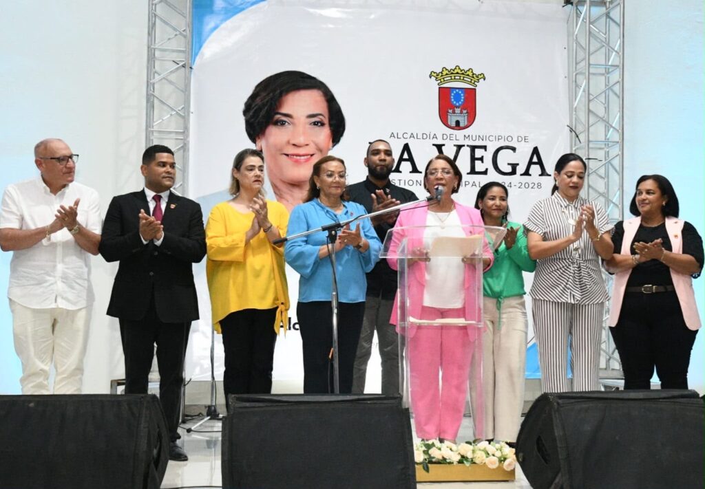 Alcaldía de La Vega Inaugura la Primera Casa Club de la Federación de Juntas de Vecinos