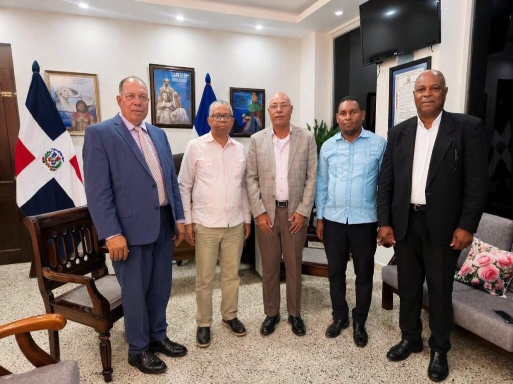 UASD Centro Nagua fortalece gestión jurídica, inmobiliaria y patrimonial