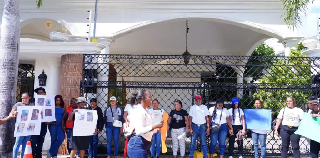 Familiares exigen a Moscú devolver a 150 dominicanos enviados como mercenarios a campos de batalla