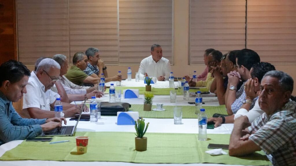 Agricultura inicia hoy pignoración de ocho millones de libras de pollo para estabilizar precios y respaldar a productores