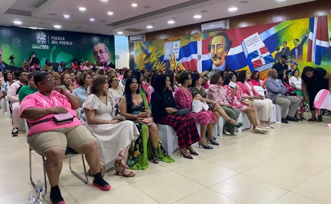 Fuerza Del Pueblo realiza jornada de concientización sobre prevención de cáncer de mama