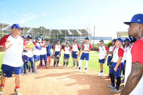 RD presenta cuerpo técnico de Grandes Ligas para Premundial