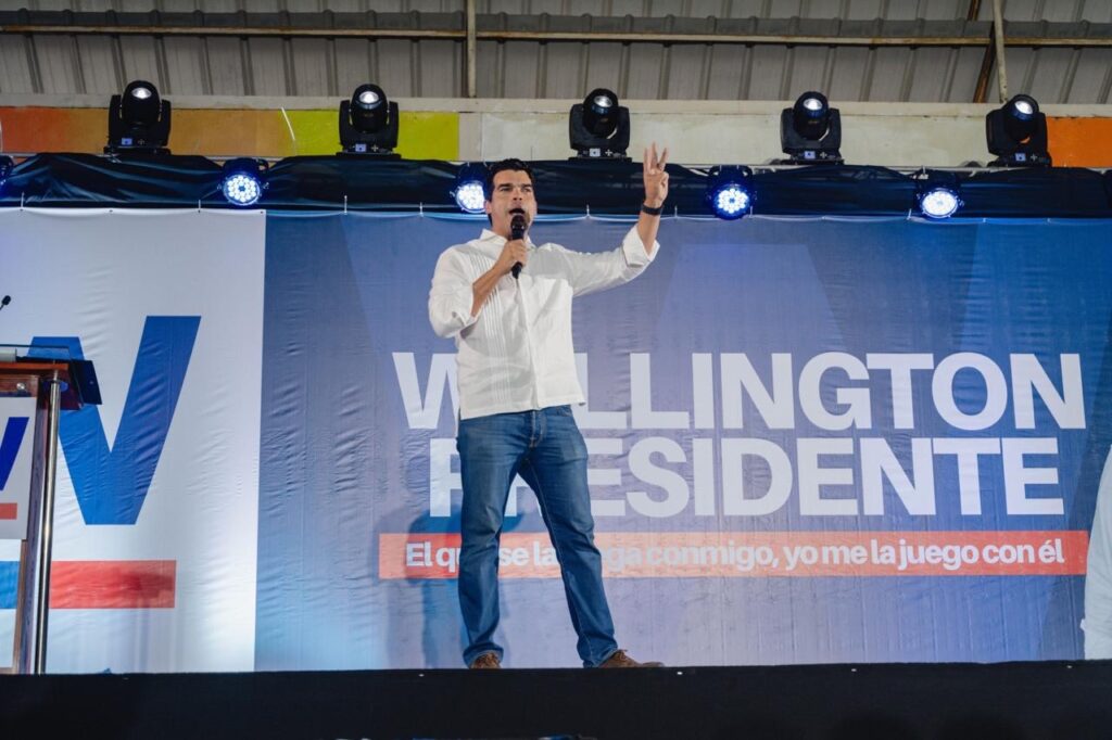 Wellington Arnaud consolida respaldo del 70 % del liderazgo electivo de Peravia