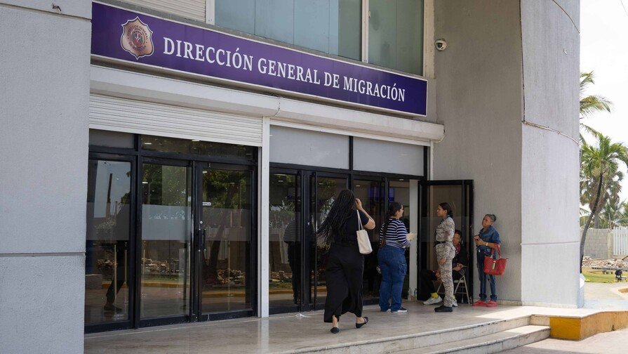 Auditoría a la DGM indica 150 vehículos «no localizados» compras sin plan por RD$ 553 millones